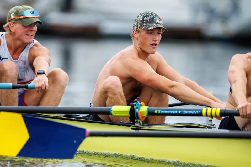 OAKLAND, CA :  September 19 2026. University of California Men’s Crew practice on the Oakland/Alameda Estuary. At the T. Gary Rogers Rowing Center. (Photo by Zach Franzezn)