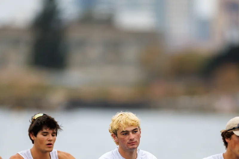 OAKLAND, CA :  September 19 2026. University of California Men’s Crew practice on the Oakland/Alameda Estuary. At the T. Gary Rogers Rowing Center. (Photo by Zach Franzezn)