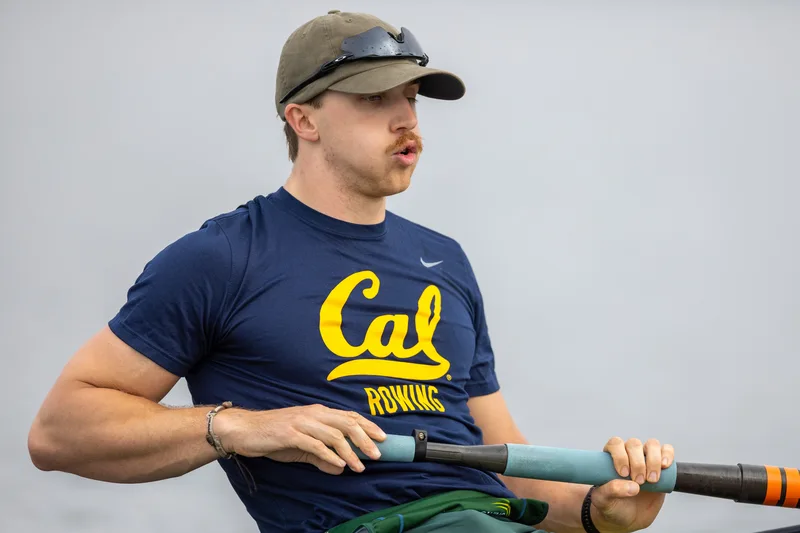 OAKLAND, CA :  August 29 2026. University of California Men’s Crew practice on the Oakland/Alameda Estuary. At the T. Gary Rogers Rowing Center. (Photo by Zach Franzezn)
