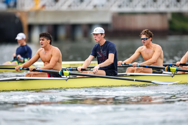 OAKLAND, CA :  September 19 2026. University of California Men’s Crew practice on the Oakland/Alameda Estuary. At the T. Gary Rogers Rowing Center. (Photo by Zach Franzezn)