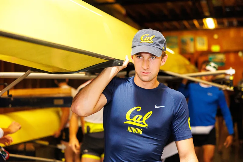 OAKLAND, CA :  September 19 2026. University of California Men’s Crew practice on the Oakland/Alameda Estuary. At the T. Gary Rogers Rowing Center. (Photo by Zach Franzezn)