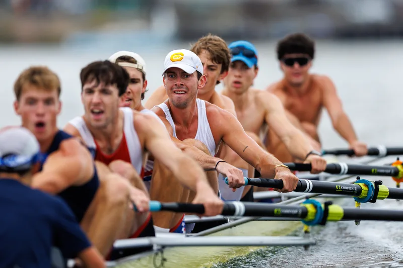 OAKLAND, CA :  September 19 2026. University of California Men’s Crew practice on the Oakland/Alameda Estuary. At the T. Gary Rogers Rowing Center. (Photo by Zach Franzezn)